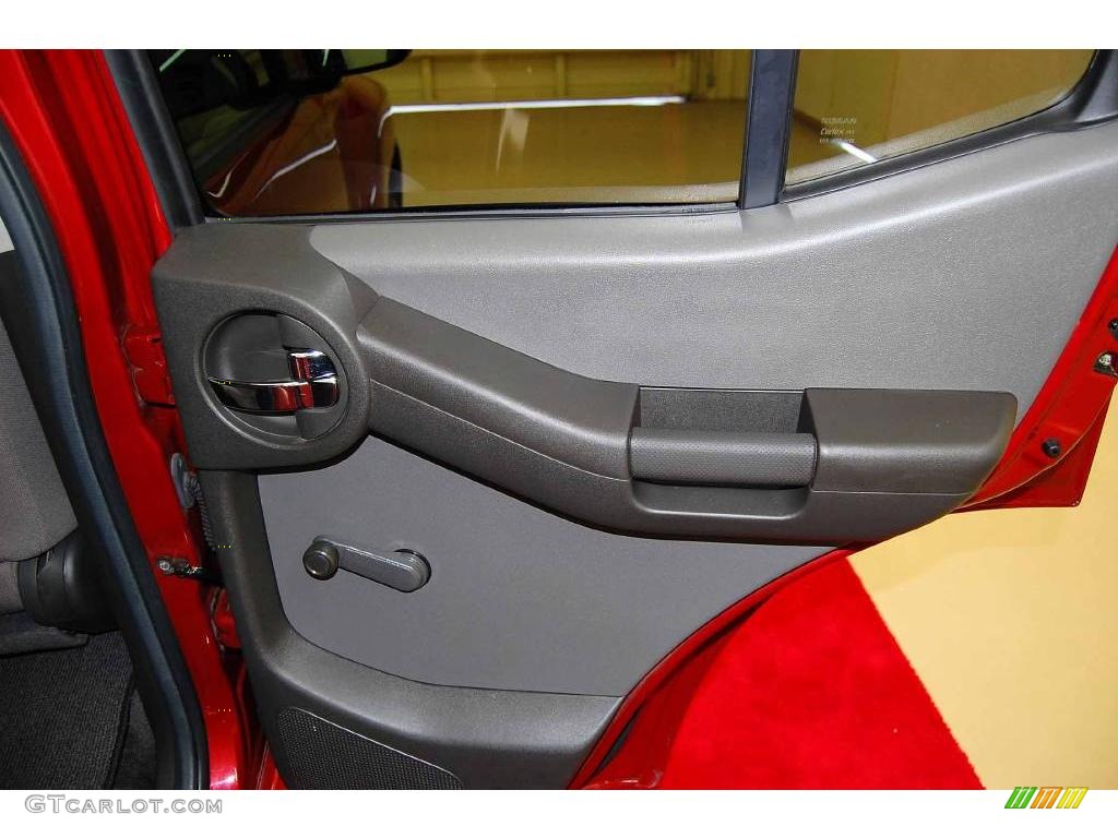 2005 Xterra S - Red Brawn Pearl / Steel/Graphite photo #25