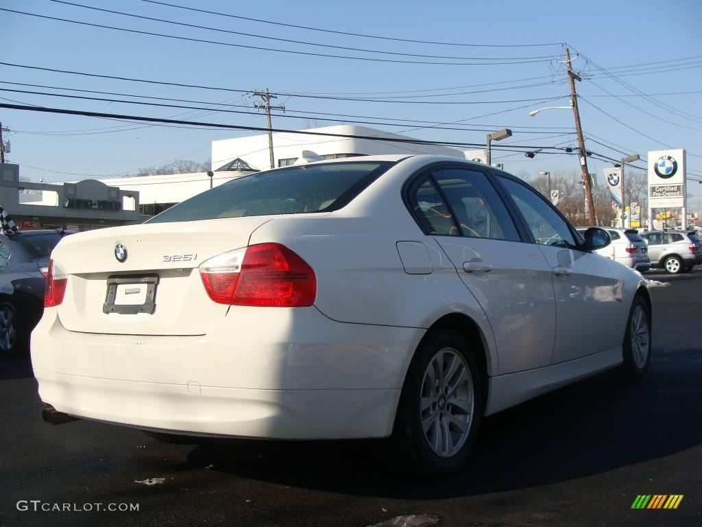 2006 3 Series 325i Sedan - Alpine White / Beige photo #4