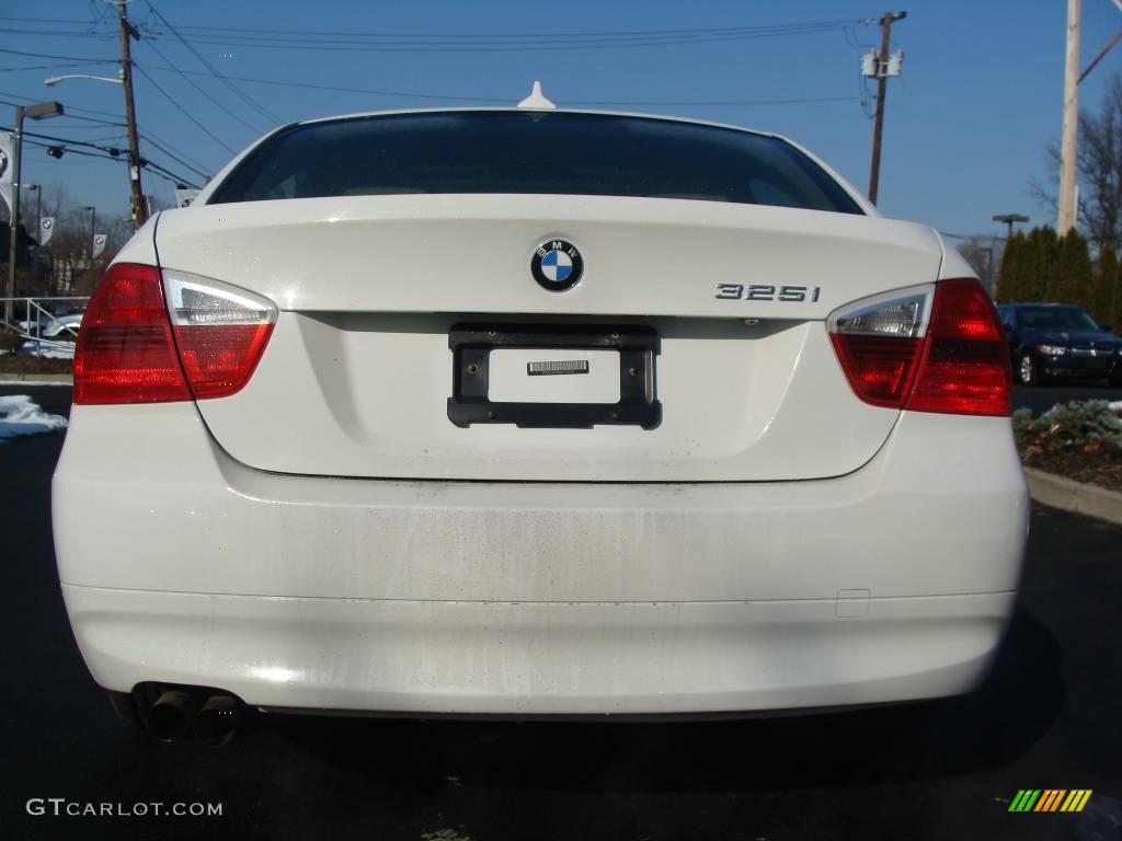 2006 3 Series 325i Sedan - Alpine White / Beige photo #5