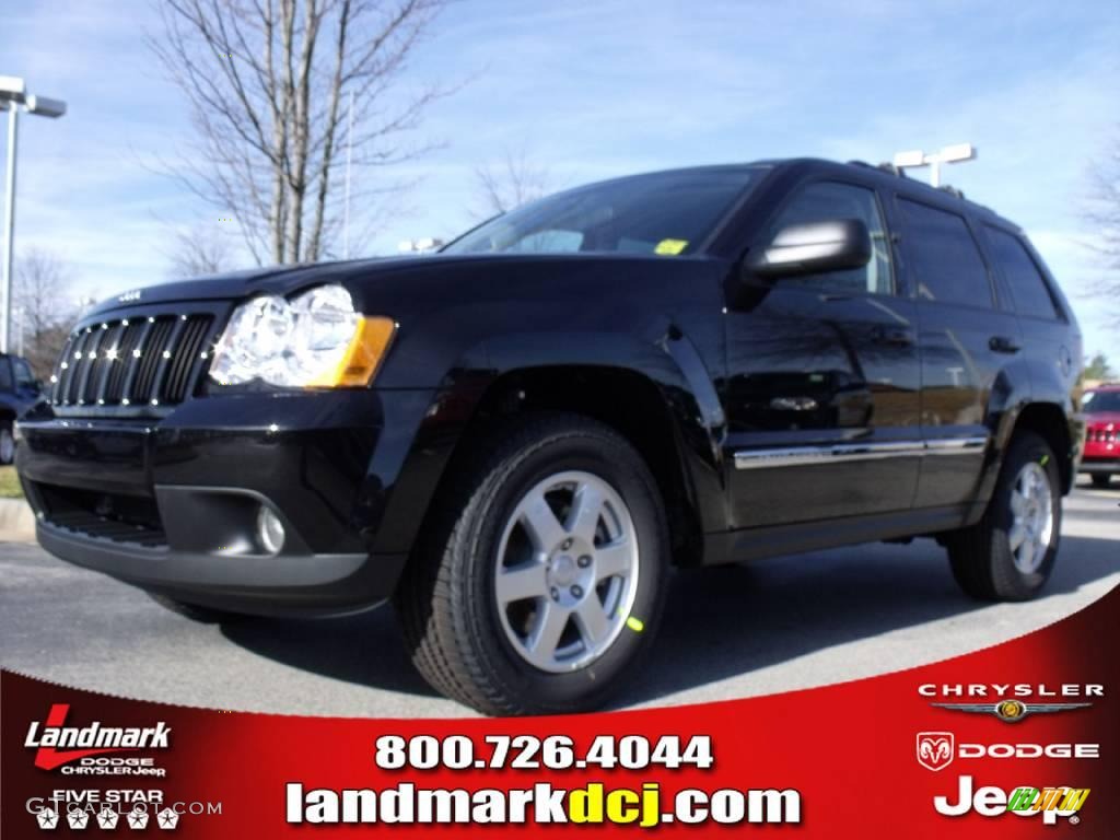 2010 Grand Cherokee Laredo 4x4 - Brilliant Black Crystal Pearl / Dark Slate Gray photo #1