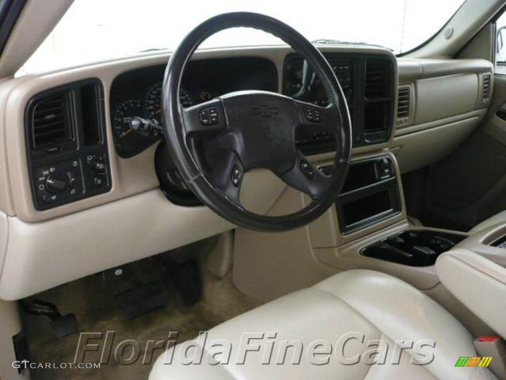 2003 Suburban 1500 LT - Black / Tan/Neutral photo #9