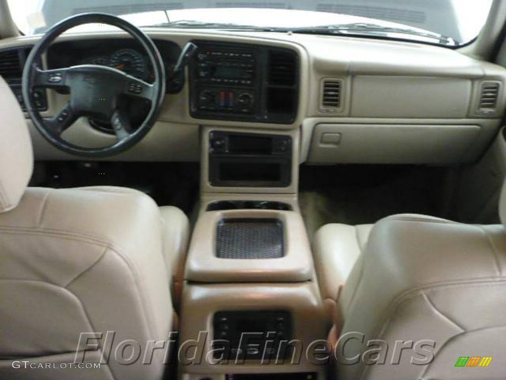 2003 Suburban 1500 LT - Black / Tan/Neutral photo #11