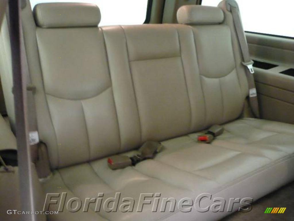 2003 Suburban 1500 LT - Black / Tan/Neutral photo #13