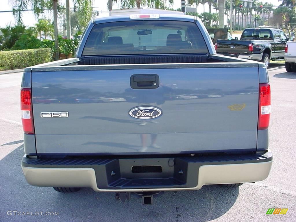 2004 F150 Lariat SuperCab - Medium Wedgewood Blue Metallic / Tan photo #4