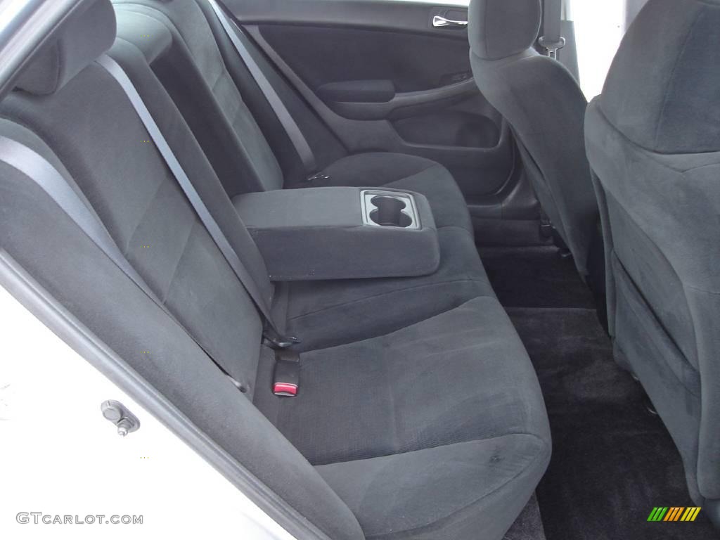 2006 Accord SE Sedan - Alabaster Silver Metallic / Black photo #14