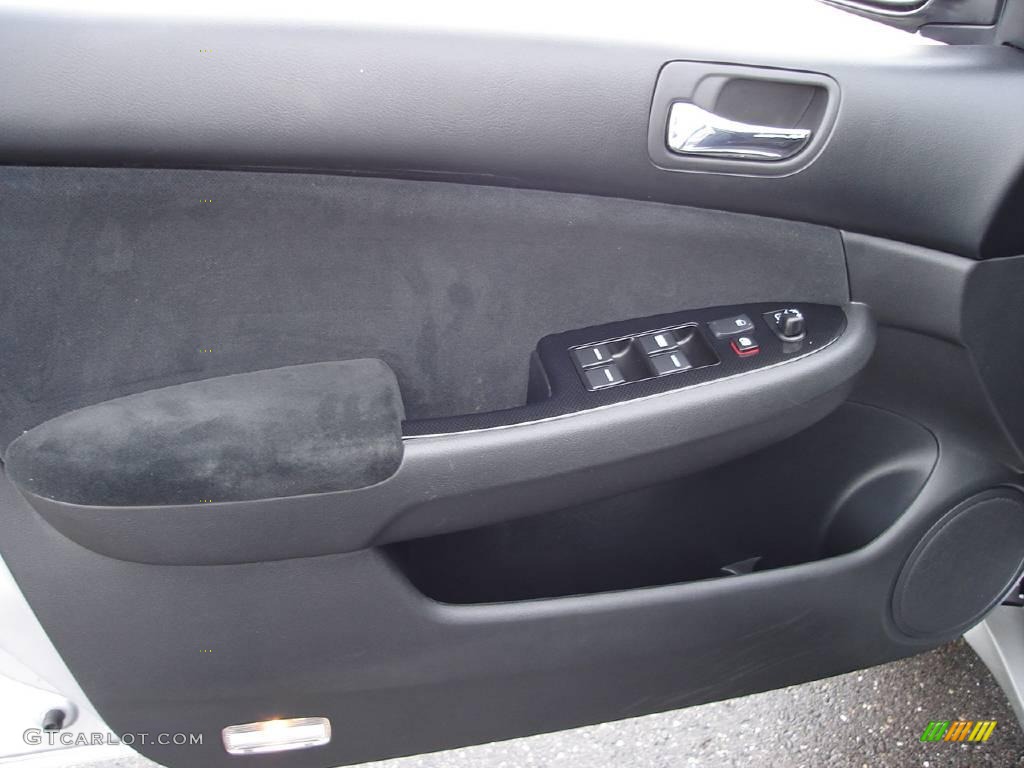 2006 Accord SE Sedan - Alabaster Silver Metallic / Black photo #19