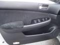 2006 Alabaster Silver Metallic Honda Accord SE Sedan  photo #19
