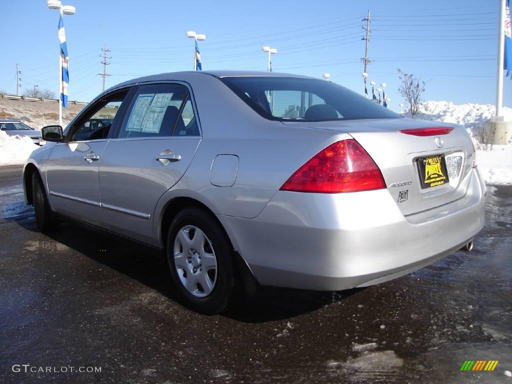 2006 Accord LX Sedan - Alabaster Silver Metallic / Black photo #3