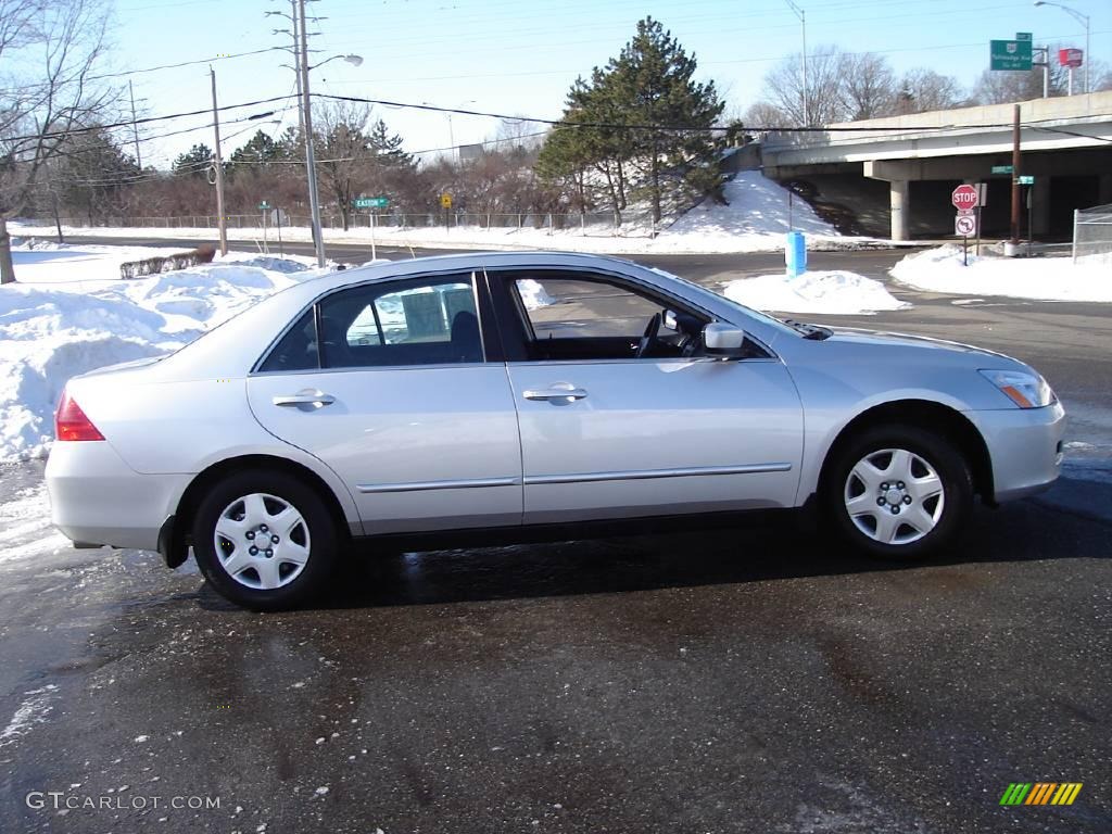 2006 Accord LX Sedan - Alabaster Silver Metallic / Black photo #6