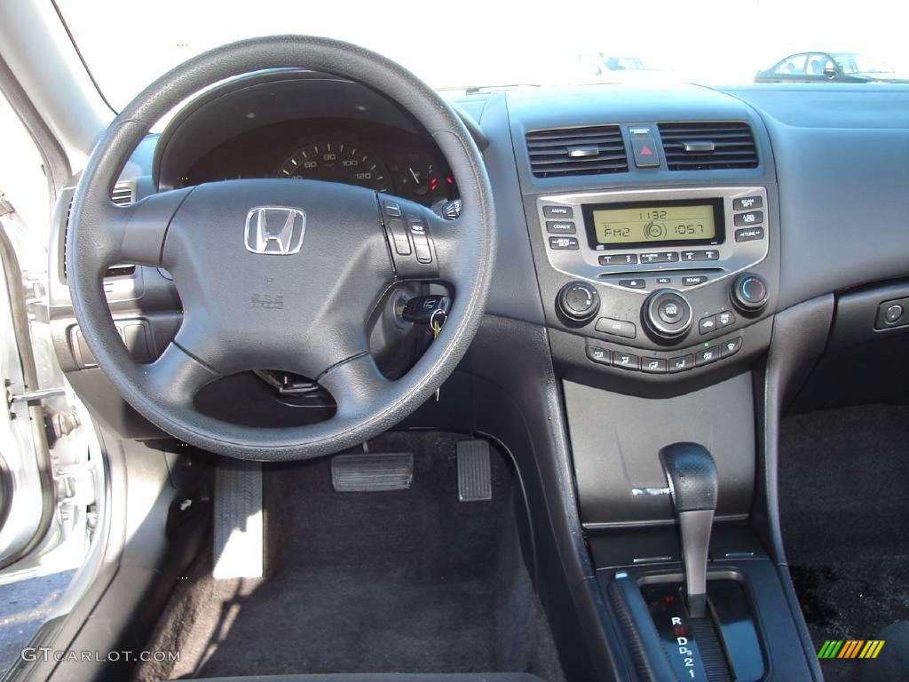 2006 Accord LX Sedan - Alabaster Silver Metallic / Black photo #16