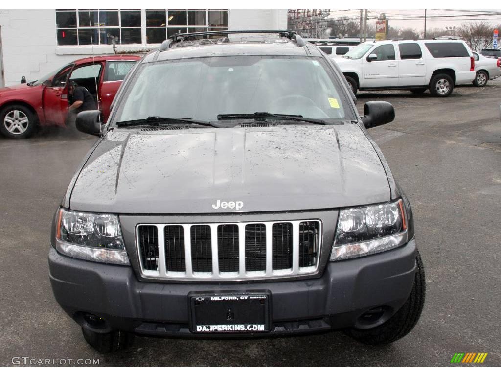 2004 Grand Cherokee Laredo 4x4 - Graphite Metallic / Dark Slate Gray photo #2