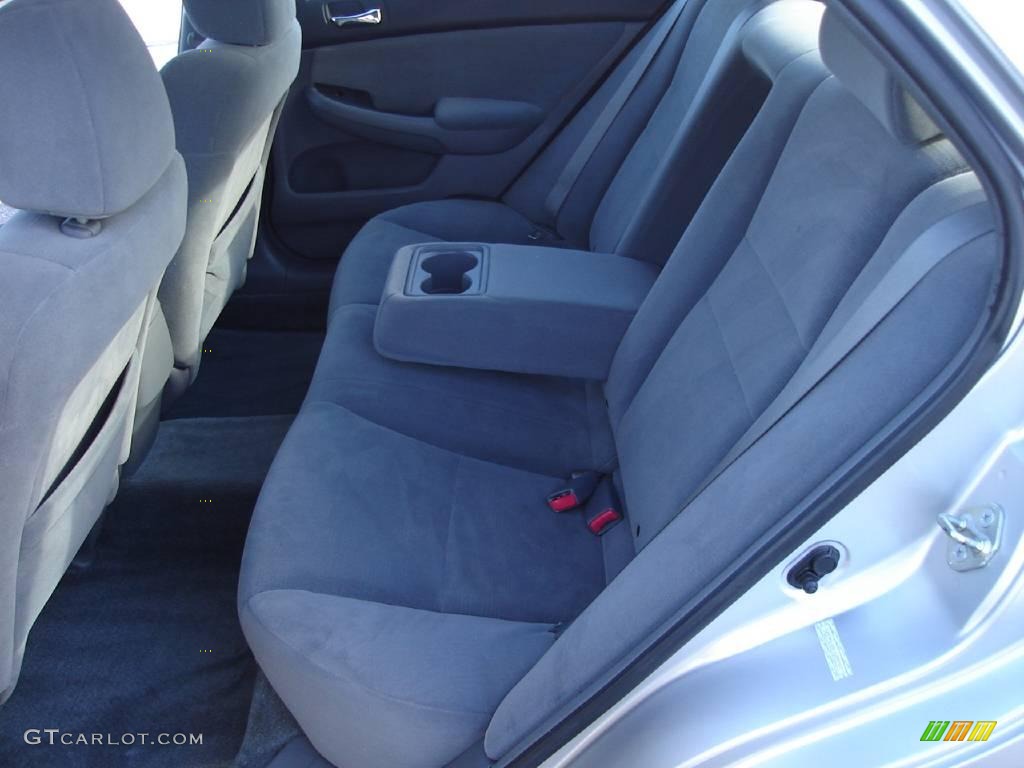 2006 Accord LX Sedan - Alabaster Silver Metallic / Gray photo #15
