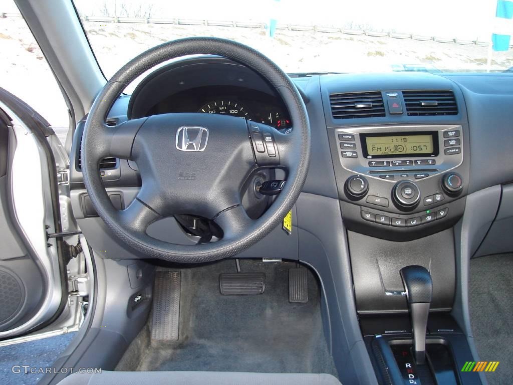 2006 Accord LX Sedan - Alabaster Silver Metallic / Gray photo #16