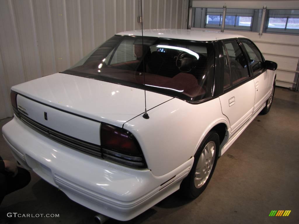 1995 Cutlass Supreme S Sedan - White / Dark Red photo #3
