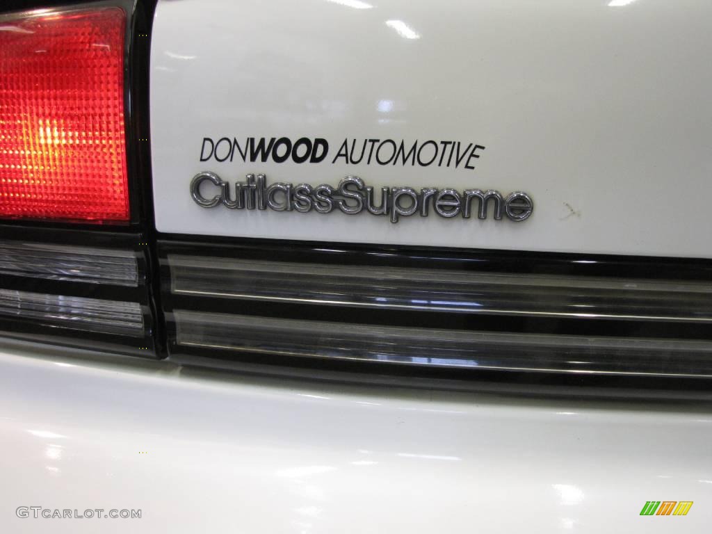 1995 Cutlass Supreme S Sedan - White / Dark Red photo #7
