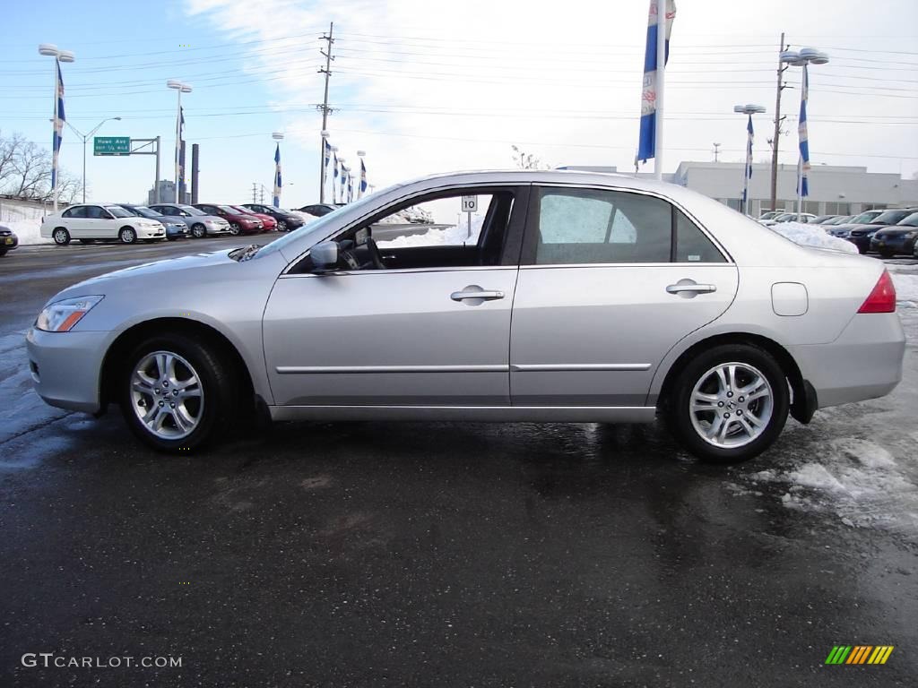 2006 Accord SE Sedan - Alabaster Silver Metallic / Black photo #2