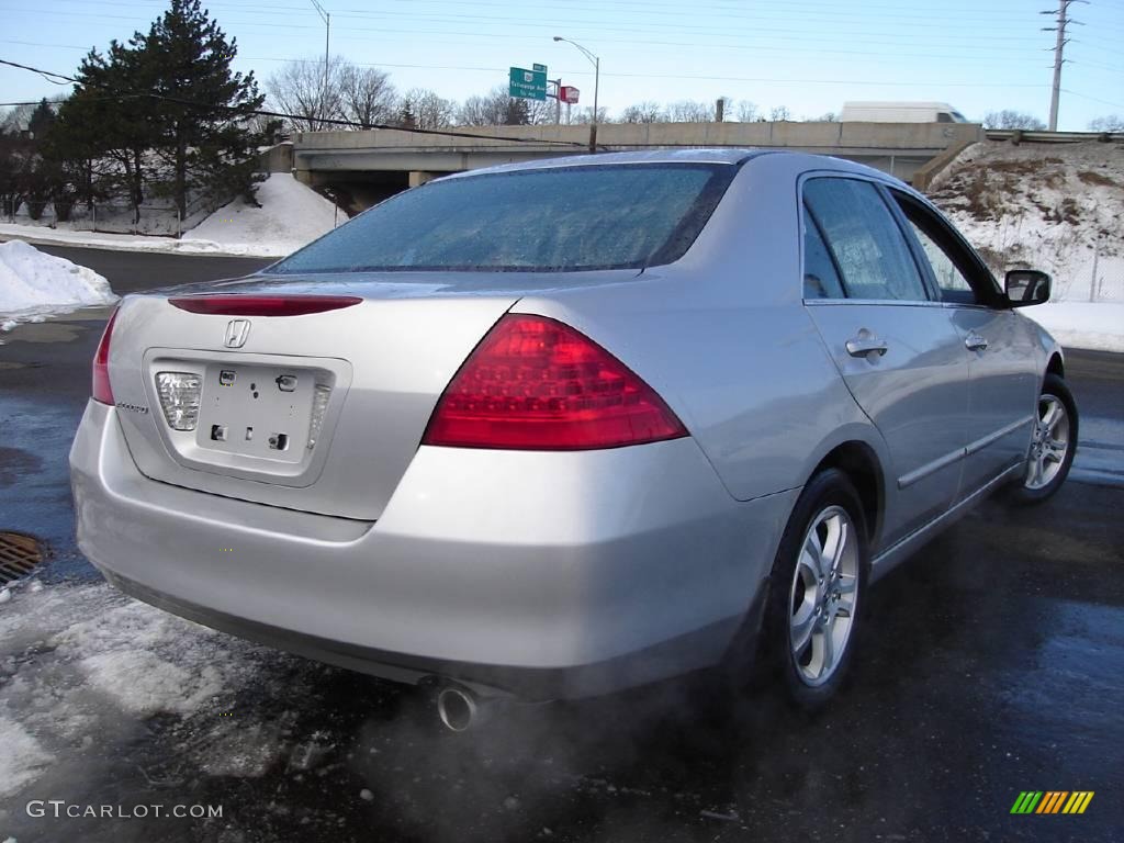2006 Accord SE Sedan - Alabaster Silver Metallic / Black photo #5