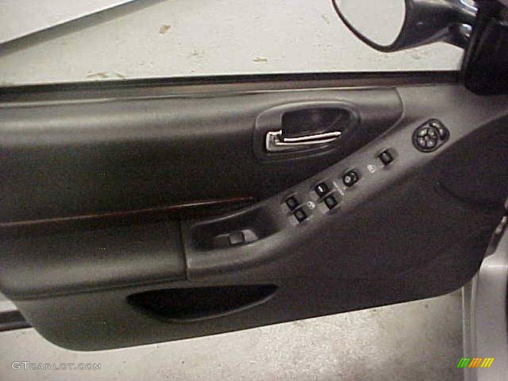 2000 Cirrus LXi - Bright Silver Metallic / Agate Black photo #15
