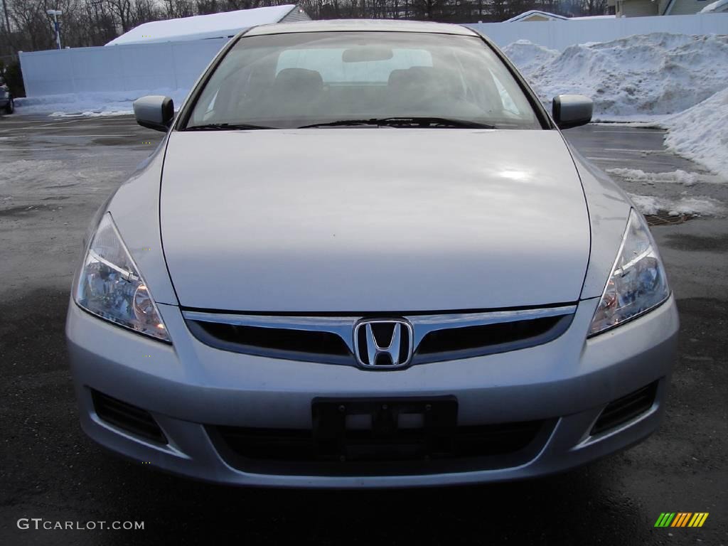 2006 Accord SE Sedan - Alabaster Silver Metallic / Black photo #8