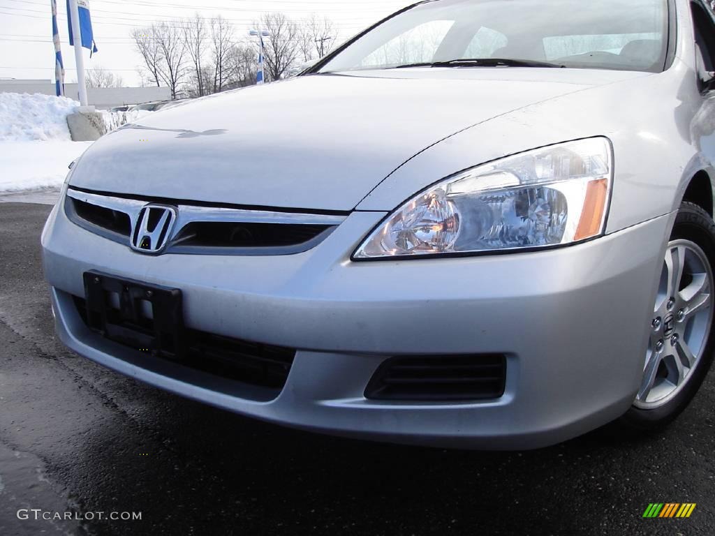 2006 Accord SE Sedan - Alabaster Silver Metallic / Black photo #9