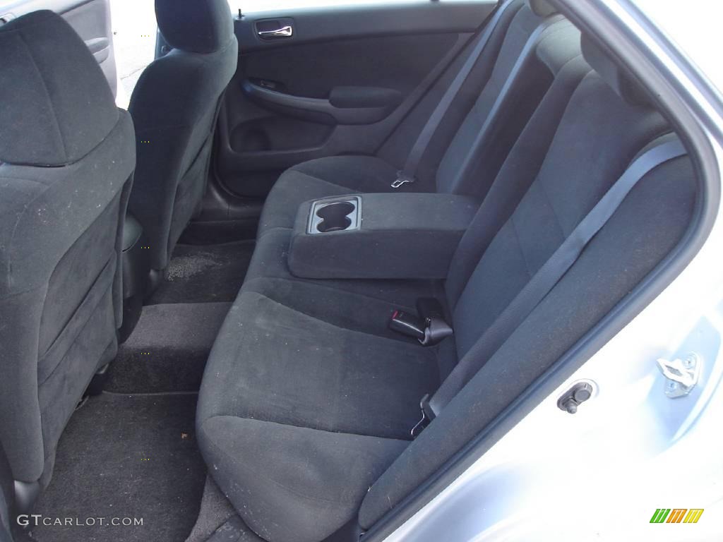 2006 Accord SE Sedan - Alabaster Silver Metallic / Black photo #15