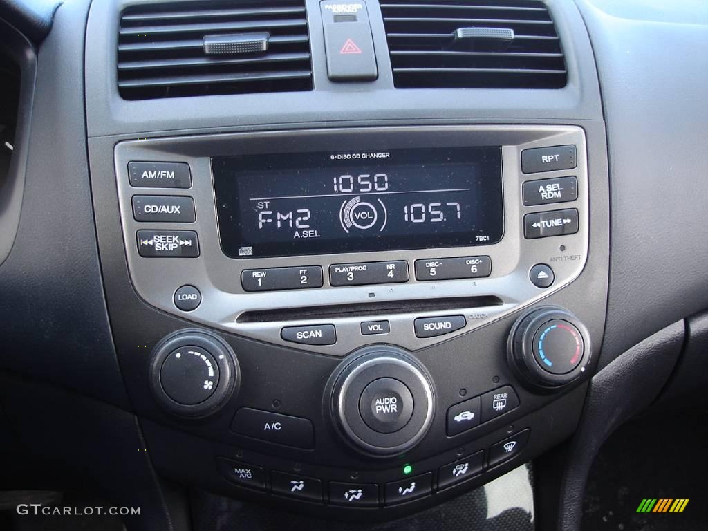 2006 Accord SE Sedan - Alabaster Silver Metallic / Black photo #23