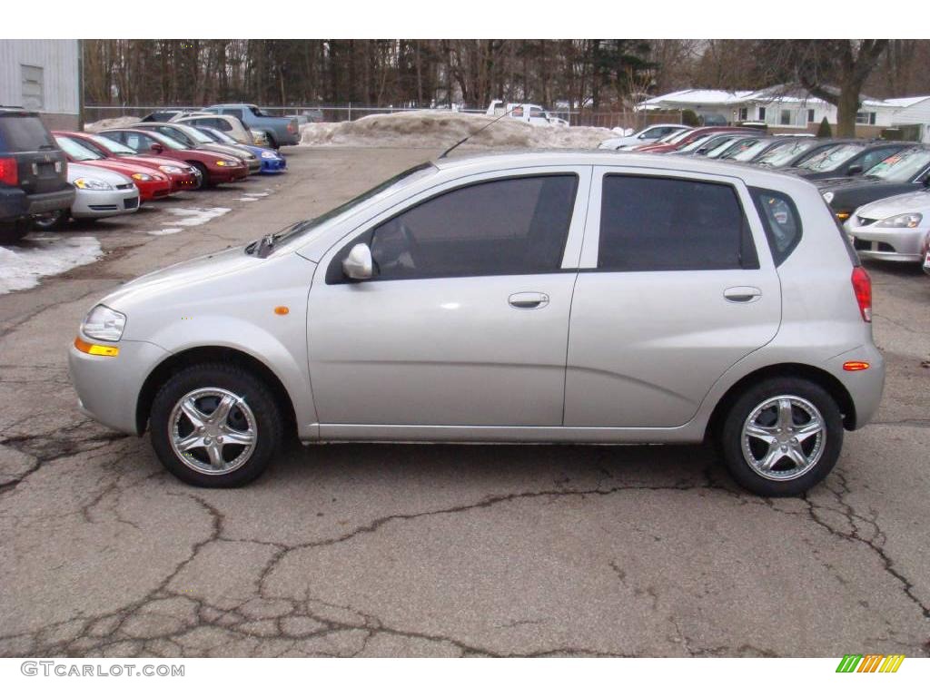 2004 Aveo Hatchback - Galaxy Silver Metallic / Gray photo #2