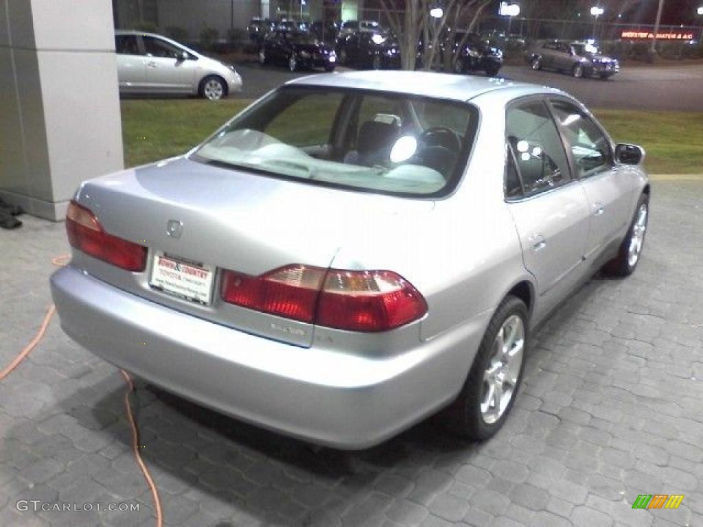 1998 Accord LX Sedan - Regent Silver Pearl / Charcoal photo #16