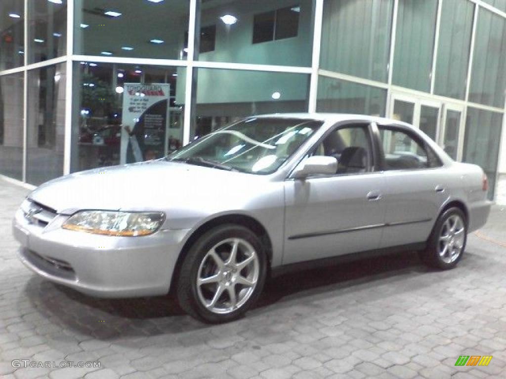 1998 Accord LX Sedan - Regent Silver Pearl / Charcoal photo #18