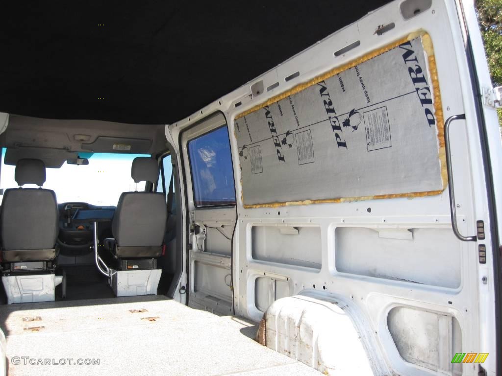 2003 Sprinter Van 2500 High Roof Cargo - Arctic White / Gray photo #22