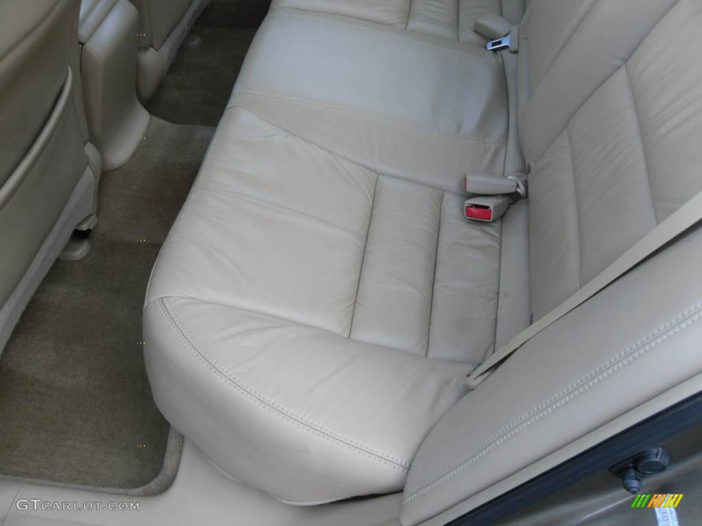2006 Accord EX-L V6 Sedan - Desert Mist Metallic / Ivory photo #10