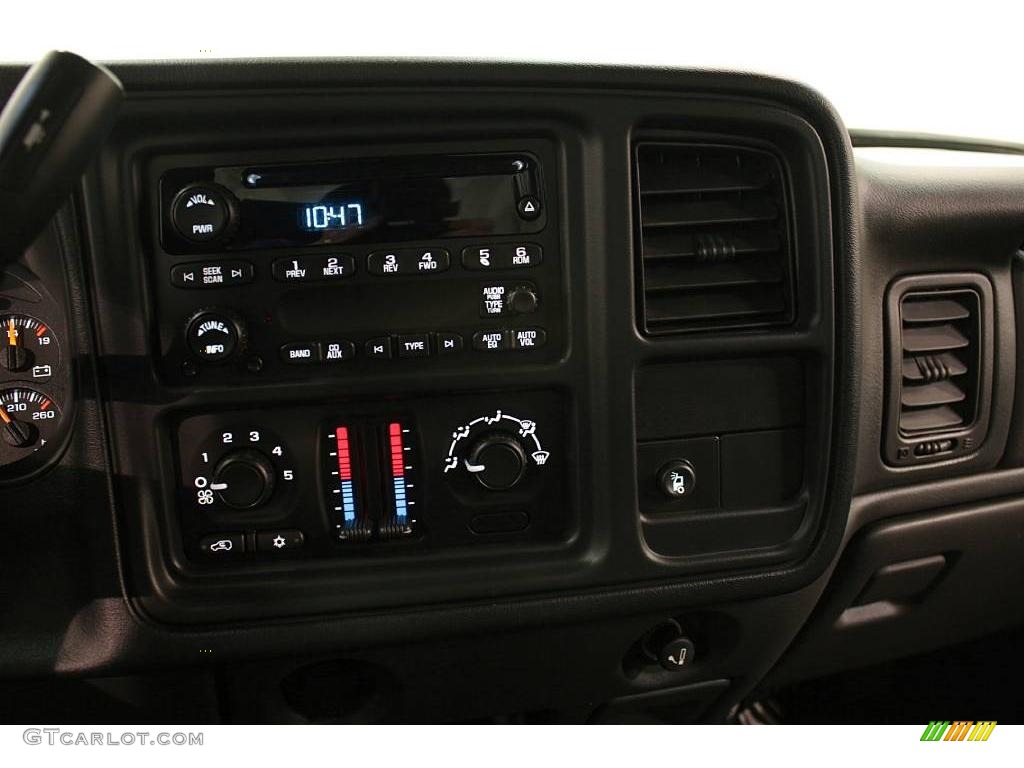 2006 Silverado 1500 Work Truck Regular Cab 4x4 - Silver Birch Metallic / Dark Charcoal photo #12