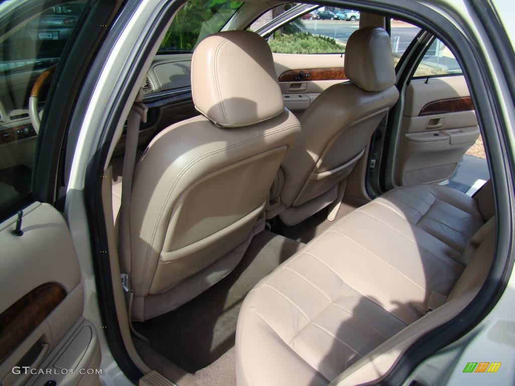 2004 Grand Marquis LS - Gold Ash Metallic / Medium Parchment photo #13