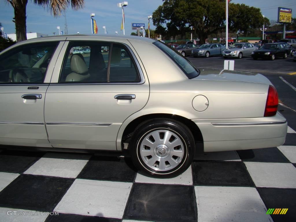 2004 Grand Marquis LS - Gold Ash Metallic / Medium Parchment photo #36