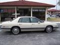 White - Park Avenue Sedan Photo No. 1