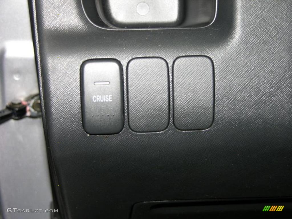 2002 CR-V LX 4WD - Satin Silver Metallic / Black photo #10