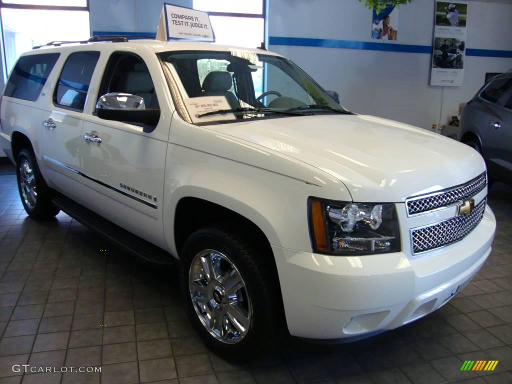 2009 Suburban LTZ 4x4 - Summit White / Light Titanium/Dark Titanium photo #3