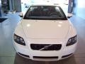 2010 Ice White Volvo C70 T5  photo #2