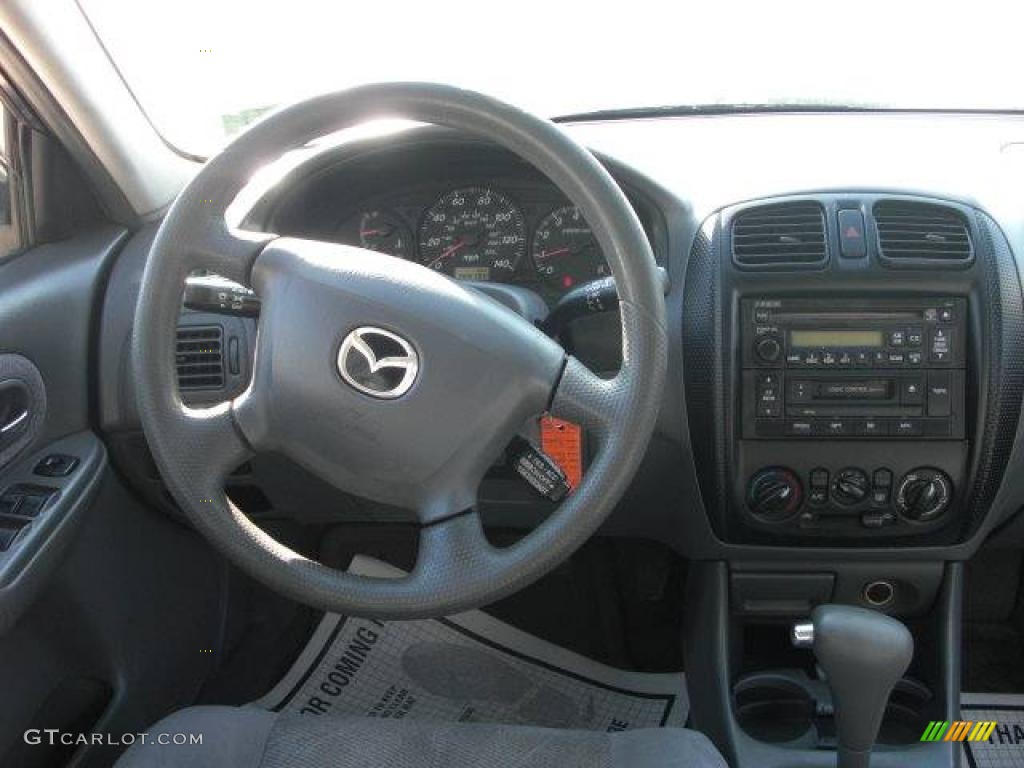 2000 Protege ES - Highlight Silver Metallic / Gray photo #11