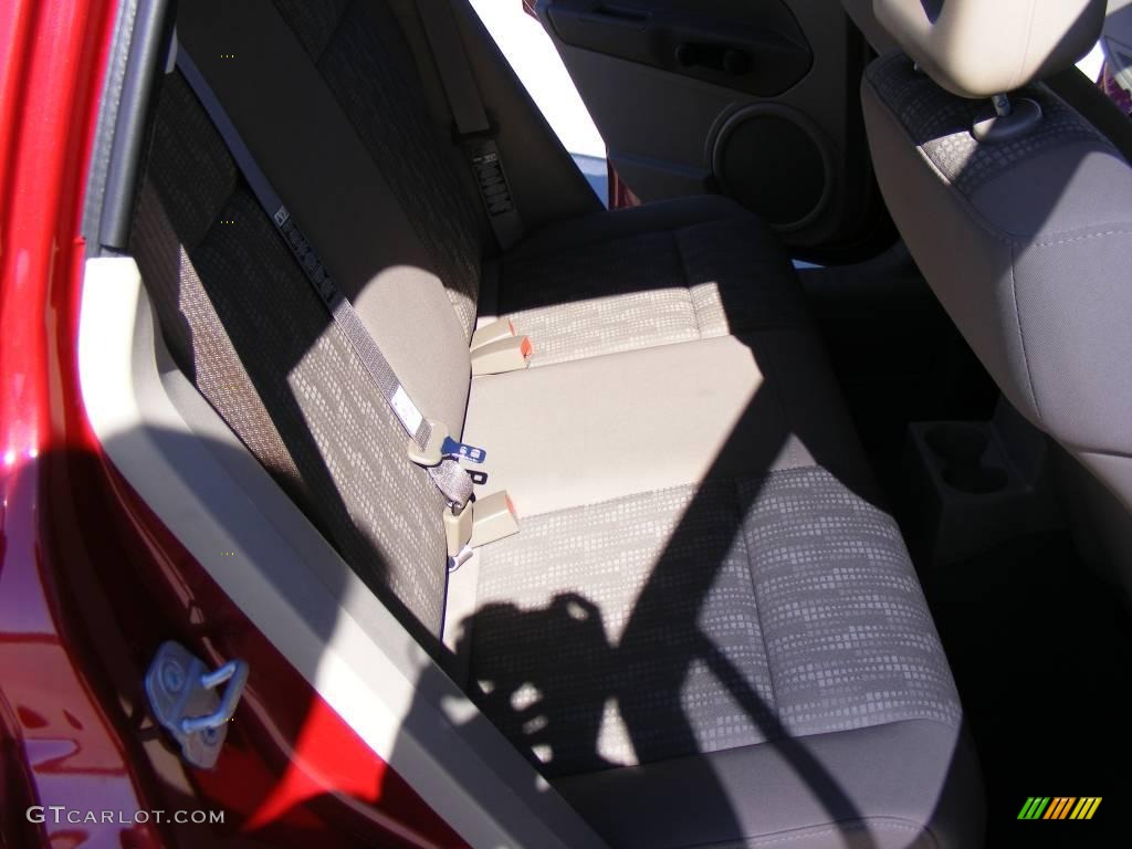 2007 Caliber SE - Inferno Red Crystal Pearl / Pastel Pebble Beige photo #22