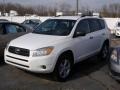 Super White - RAV4 I4 Photo No. 1