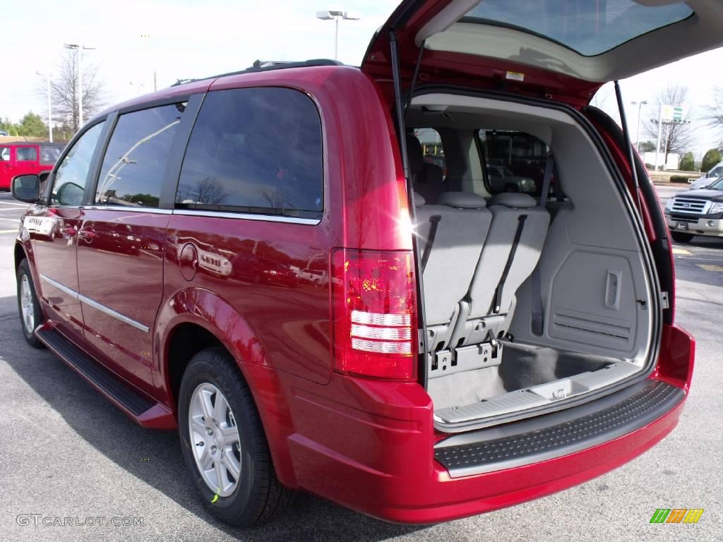 2010 Town & Country Touring - Inferno Red Crystal Pearl / Medium Slate Gray/Light Shale photo #8
