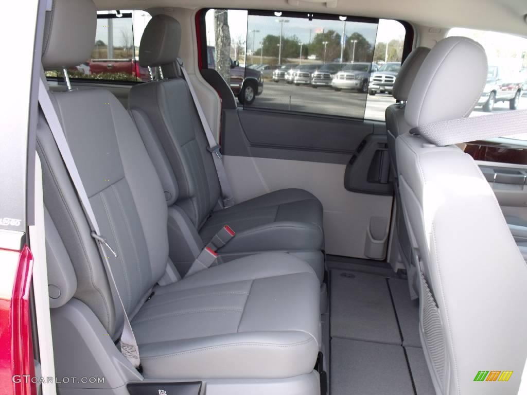 2010 Town & Country Touring - Inferno Red Crystal Pearl / Medium Slate Gray/Light Shale photo #10