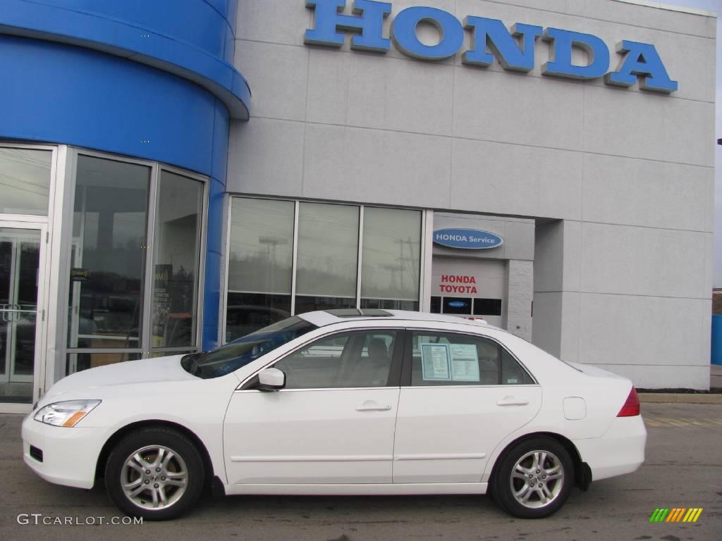 2007 Accord EX-L Sedan - Taffeta White / Ivory photo #4