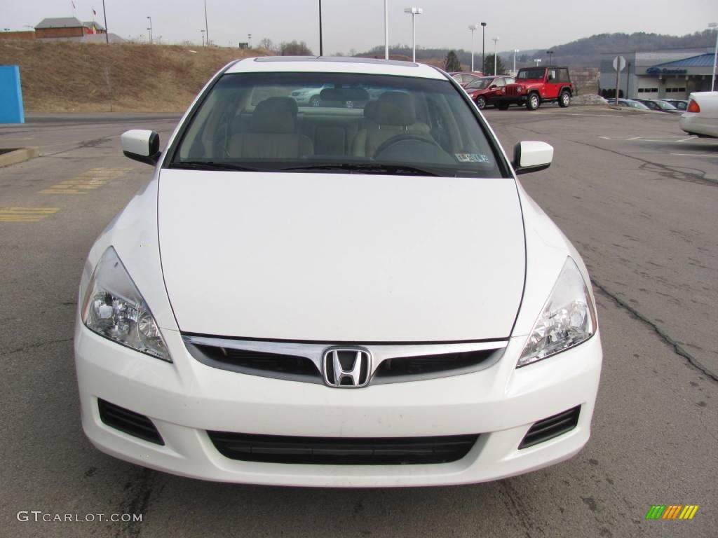 2007 Accord EX-L Sedan - Taffeta White / Ivory photo #10