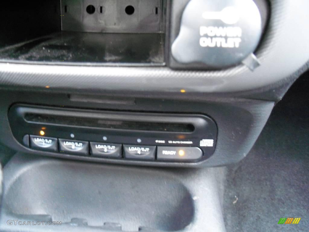 2002 Neon SXT - Black Clearcoat / Dark Slate Gray photo #5