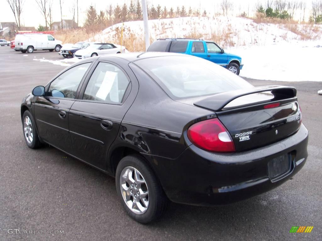 2002 Neon SXT - Black Clearcoat / Dark Slate Gray photo #8