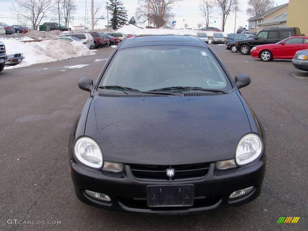 2002 Neon SXT - Black Clearcoat / Dark Slate Gray photo #13