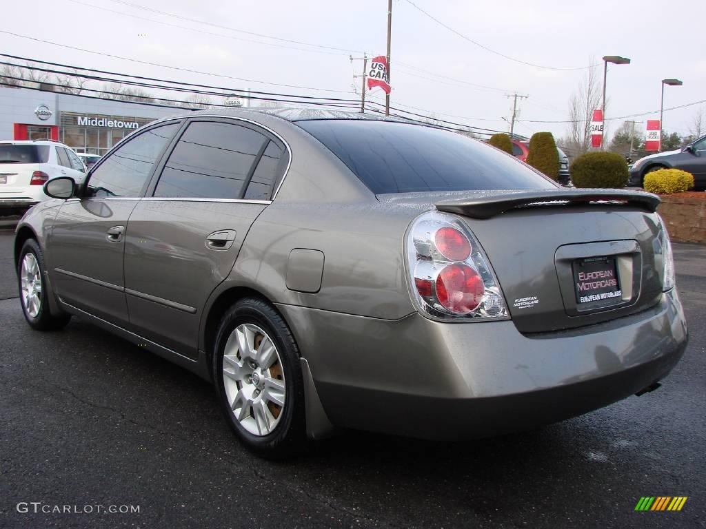 2005 Altima 2.5 S - Polished Pewter Metallic / Frost Gray photo #3