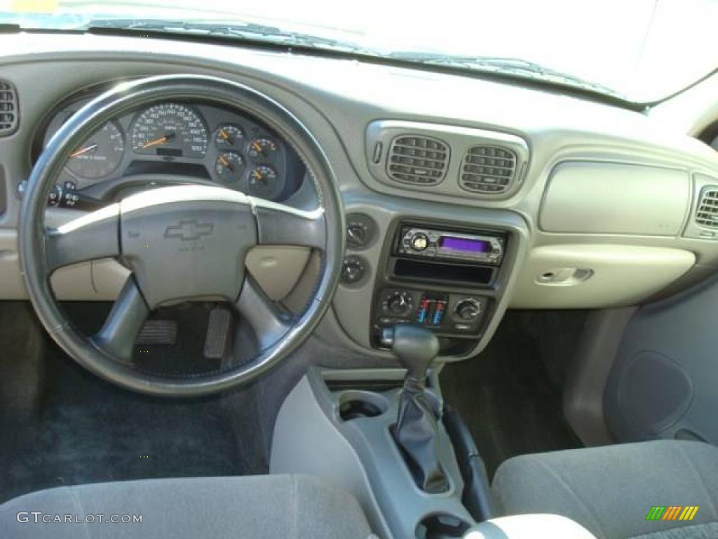 2002 TrailBlazer LS 4x4 - Indigo Blue Metallic / Dark Pewter photo #13